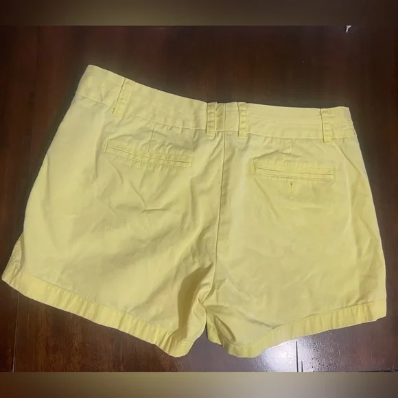 J.Crew Women’s Chino Shorts, Size 12 - Picture 2 of 3